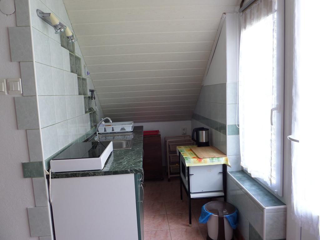 Bori Apartmanok ハイデゥソボスロー エクステリア 写真